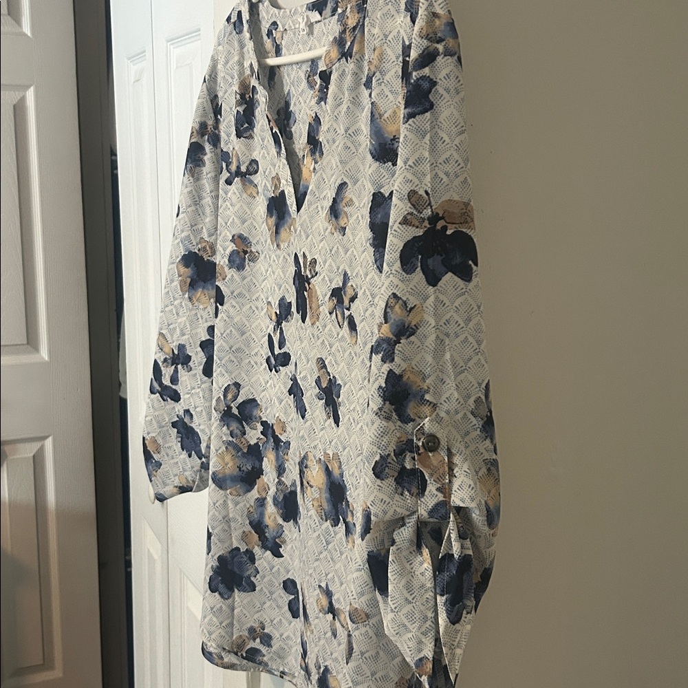 3 Maurice’s blouses - Picture 6 of 14